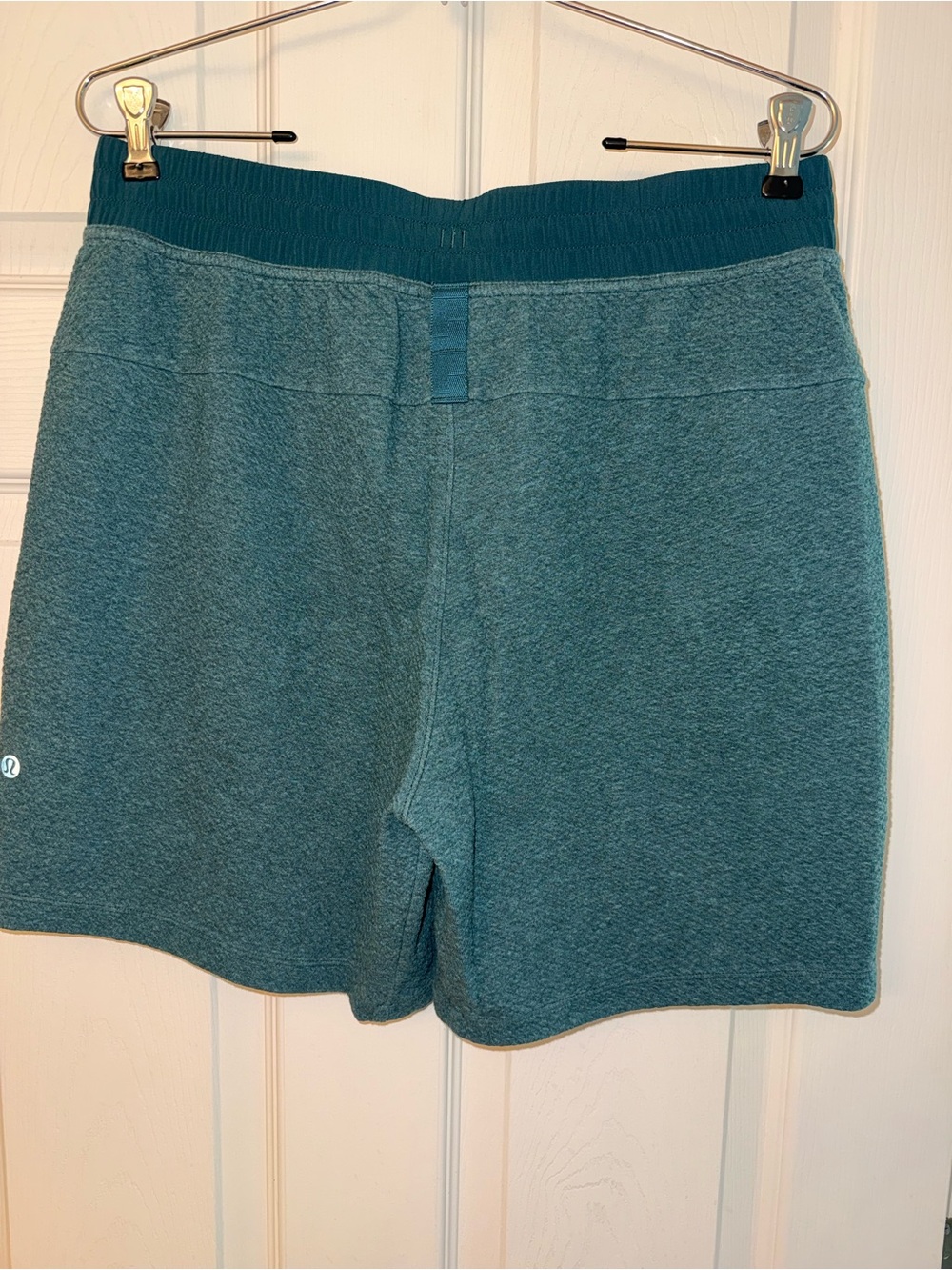 lululemon athletica Men's At Ease 7” Short - Picture 3 of 5